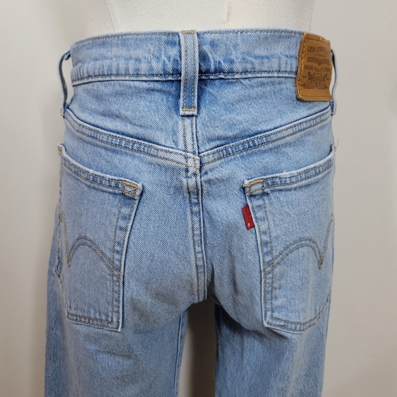 Levi’s Premium Wedgie Straight Jeans Size 27 Button Fly Medium Wash High Rise - Picture 7 of 9